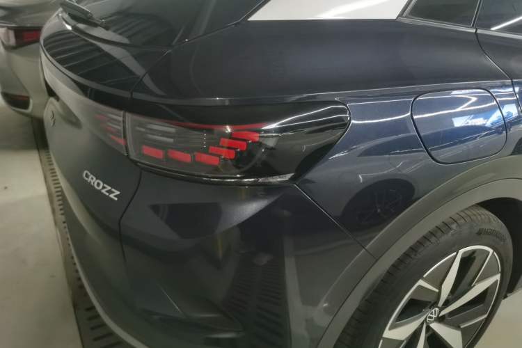 Used Volkswagen ID.4 CROZZ 2021 Long-Range Lite PRO Two-Wheel Drive Version
