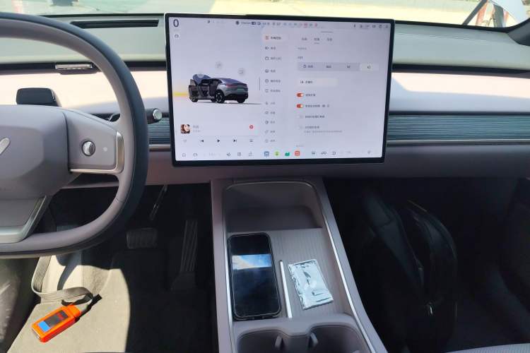 Used ONVO L60 2024 60 kWh Rear-Drive Version