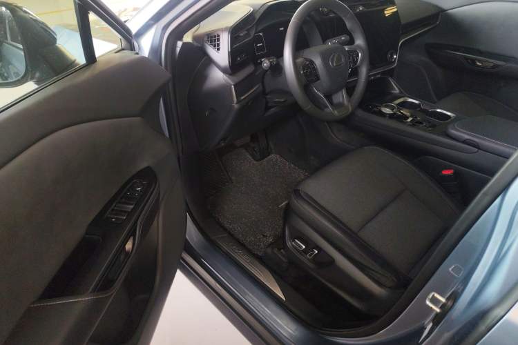 Used Lexus RZ 2023 450e All-Wheel-Drive Long-Range Version
