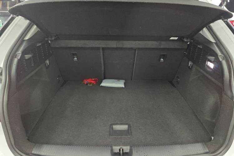 Used Audi Q2L 2018 35 TFSI Launch Exclusive Edition China VI Trunk