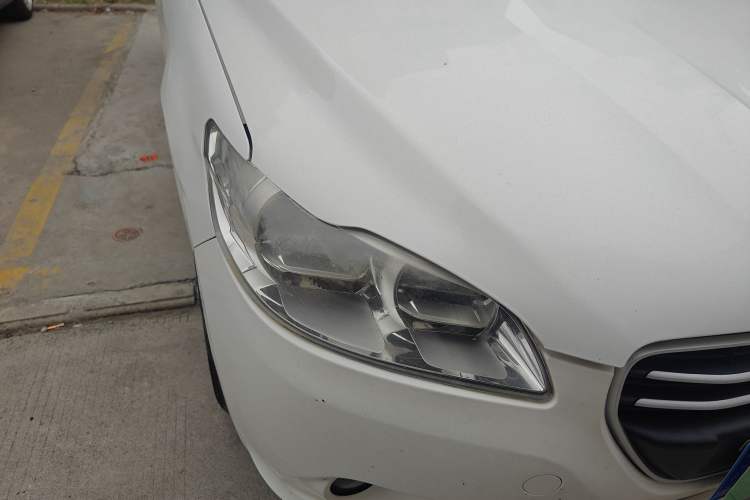 Used Peugeot 301 2014 1.6L Manual Comfort Edition Right Front Headlight