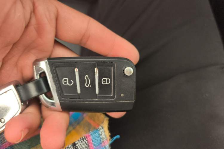 Used Volkswagen Tiguan L 2018 Revised Version 330TSI Automatic Two-Wheel Drive Comfort Edition Interior 1