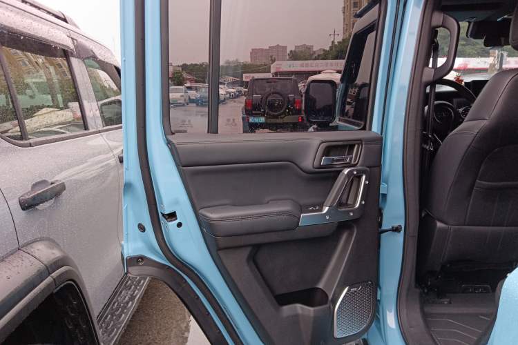 Used 212 T01 2025 2.0T Changfeng