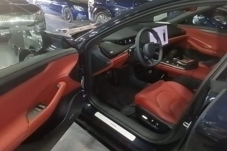 Used Xiaomi Auto SU7 2024 Rear-Drive Long-Range Intelligent Driving Version