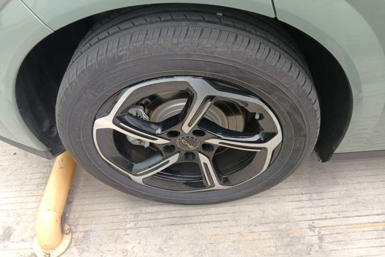 Used BYD Seal 06GT 2025 Intelligent Driving Version 605 Heatwave Edition Right Rear Wheel Hub