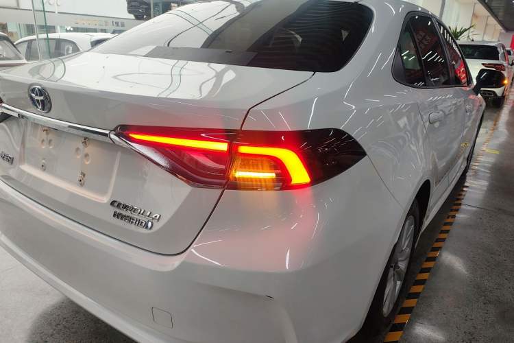 Used Toyota Corolla 2023 1.8L Smart Electric Hybrid Dual-Motor Elite Edition
