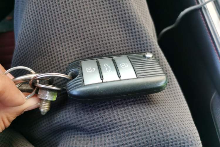 Used MG 6 2017 20T Manual Elite Smart Connect Version China V Standard Vehicle Key