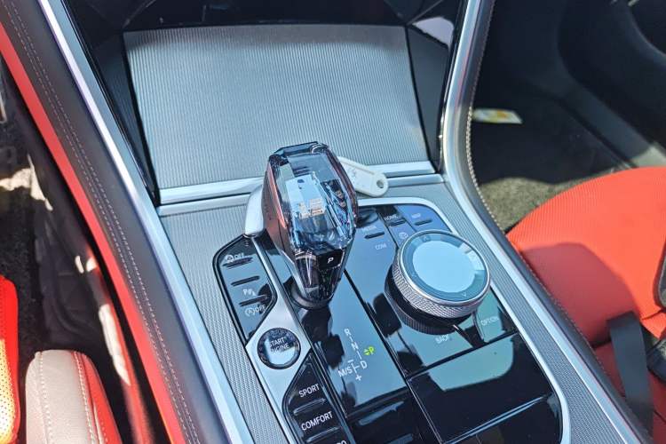 Used BMW 8 Series 2019 840i 4-Door Gran Coupe M Sport Package Gear Lever