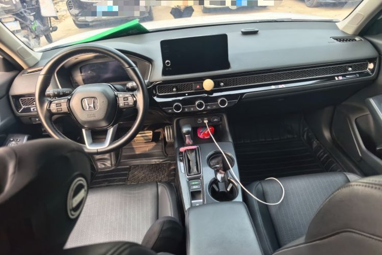 Used Honda Integra 2023 HATCHBACK 240TURBO CVT Phantom Night Luxury Edition Center Console