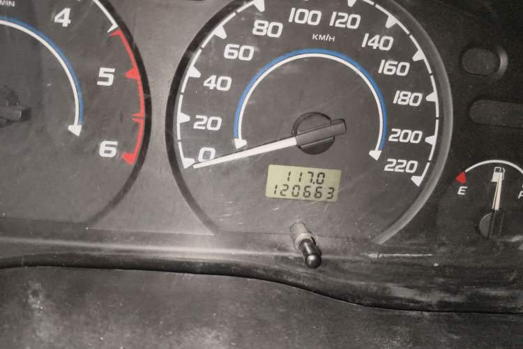 Used JMC Transit 2019 2.8T Commercial Version Short Wheelbase Mid-Roof 6-Seater China VI JX493