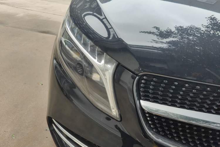 Used Mercedes-Benz V-Class 2022 V 260 L Long-wheelbase Luxury Edition