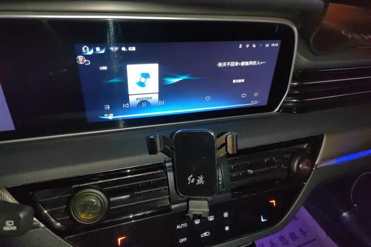 Used Hongqi HS5 2022 Revised Version 2.0T Smart Connect Flagship Edition