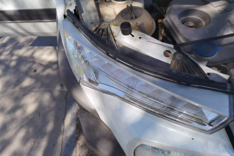 Used BAIC Off-Road BJ20 2016 1.5T CVT Luxury Model Right Front Headlight