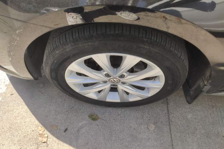 Used Volkswagen Lavida 2017 1.6L Automatic Comfort Edition