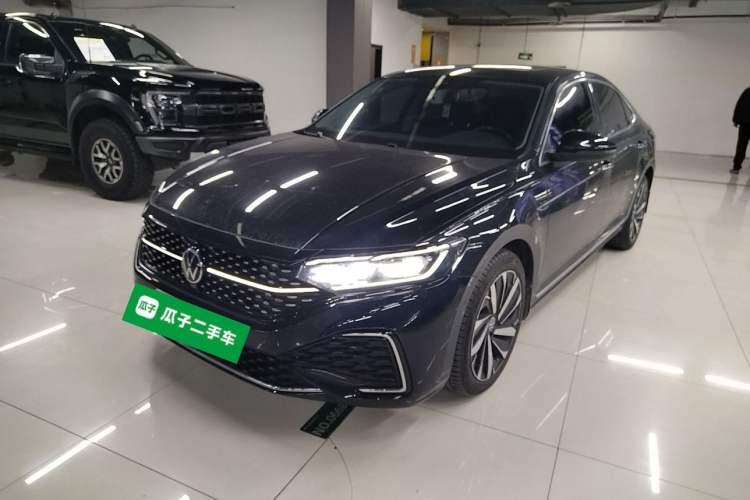 Used Volkswagen Passat 2022 330TSI Starry Luxury Edition