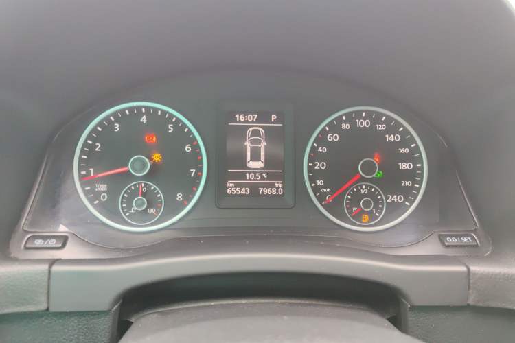 Used Volkswagen Tiguan L 2017 300TSI Automatic Two-Wheel Drive Silk Road Luxury Edition
