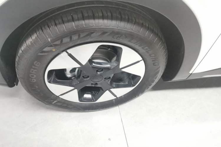 Used Geely Galaxy Geome 2025 310km Dream Edition Left Front Wheel Hub