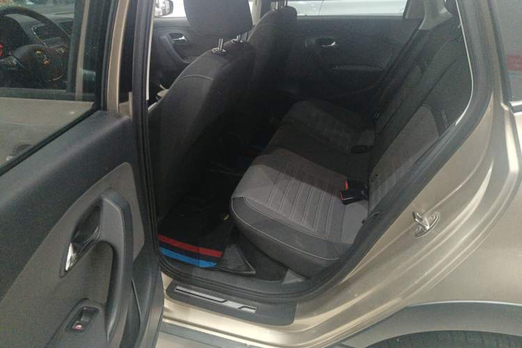 Used Volkswagen Polo 2014 1.6L Cross Polo Automatic