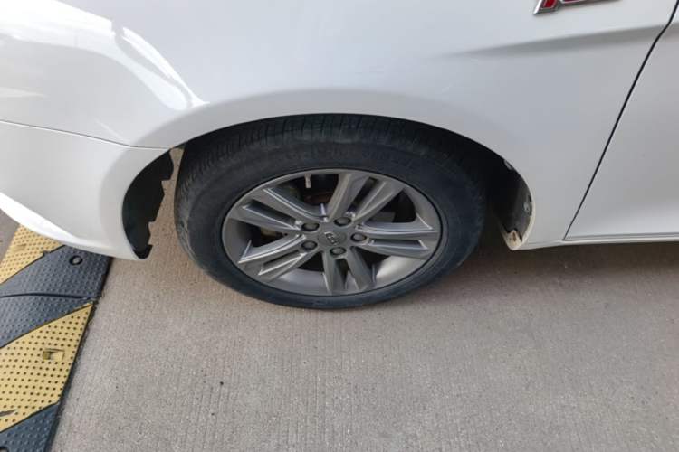 Used Geely Auto Emgrand 2017 Sedan Million Edition 1.5L Manual - Upward Version
