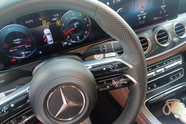 Used Mercedes-Benz E-Class 2023 Restyled E 300 L Sporty and Stylish Edition Gear Lever