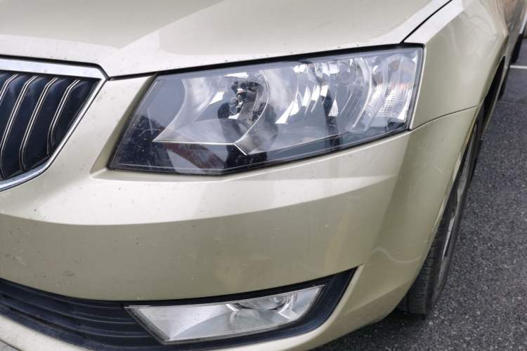 Used Skoda Octavia 2016 1.6L Automatic Chuanxing Edition Left Front Headlight