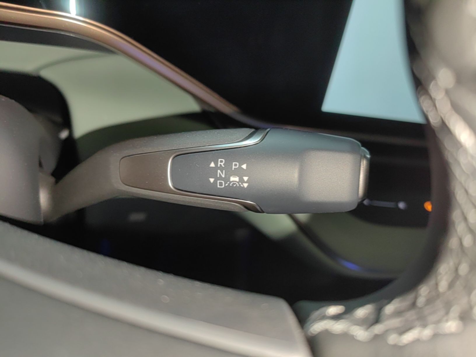 Hongqi EH7 2025 690 Smart Selection Edition — снимка 16