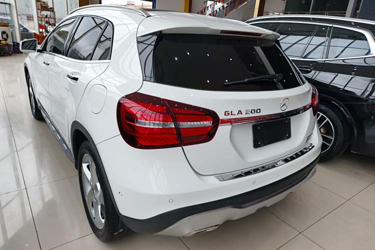 Used Mercedes-Benz GLA 2017 GLA 200 Sport Edition Rear Left 45 Deg