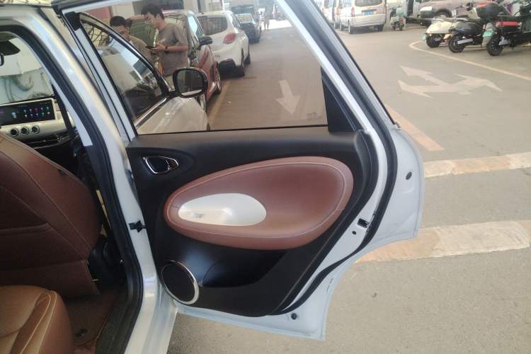 Used Wuling Bingo 2023 410 km Lingxi Deluxe Edition