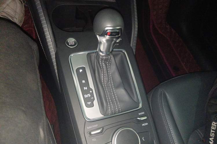 Used Audi Q2L 2022 35 TFSI Fashionable and Elegant Model
