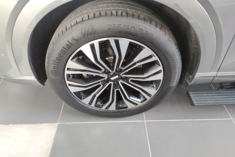 Used Wey Lanshan 2023 Four-Wheel Drive Ultra-Long Range Version Left Front Wheel Hub