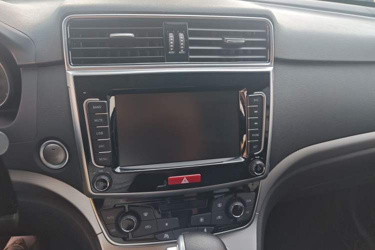 Used Haval M6 2019 1.5T DCT Two-Wheel Drive Value Edition China VI Standard