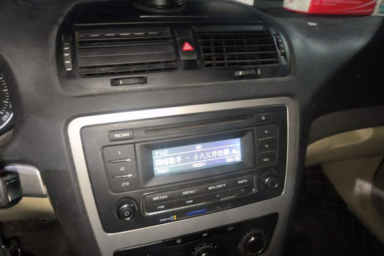 Used Skoda Octavia 2015 Classic Model 1.6L Manual Yijie Edition