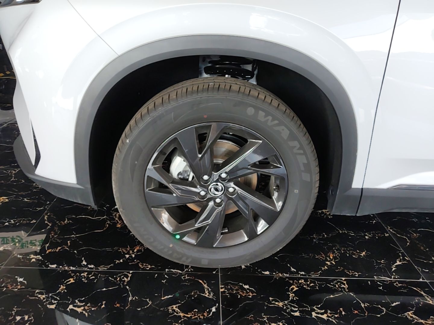 Dongfeng Aeolus SKY EV01 2025 530 km AIR Elite Edition — снимка 10