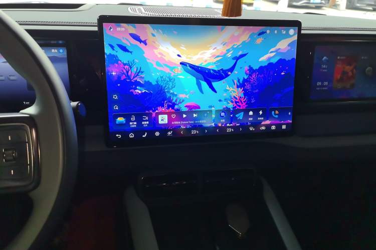 Used Formula Leopard Leopard 5 2023 Navigator Edition