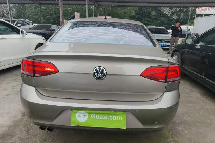 Used Volkswagen Lamando 2017 230TSI DSG Fashion Edition
