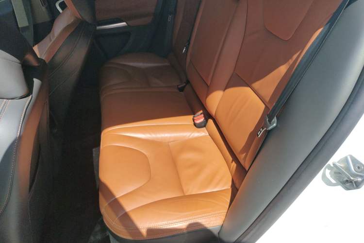 Used Volvo V60 2015 T5 Zhiya Edition Left Rear Seat
