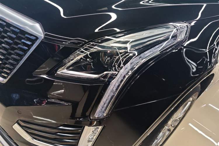 Used Cadillac XT5 2022 2.0T Two-Wheel Drive Luxury Version