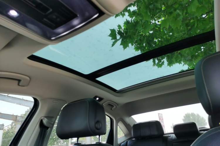 Used Volkswagen Passat 2020 330TSI Luxury Edition China VI