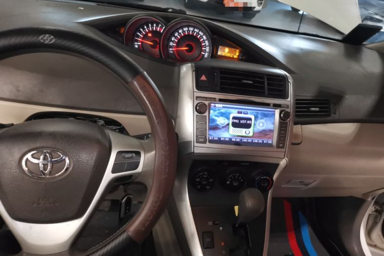 Used Toyota Verso 2011 180E CVT Elite Edition Audio And AC Panel