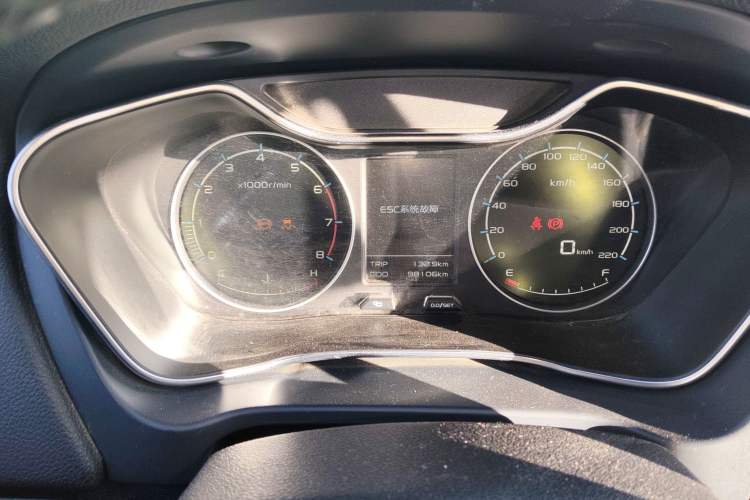 Used Geely Auto Vision X6 2016 1.8L Manual Luxury Model