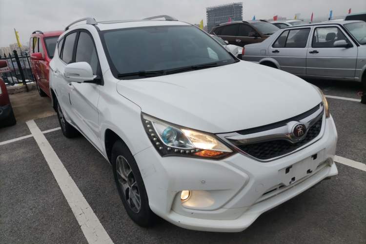 Used BYD Song 2017 Gaishe Upgrade Edition 1.5TID Automatic Elite Model
