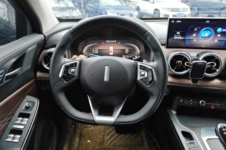 Used Wey VV5 2021 1.5T Two-Wheel Drive Smart Pioneer Steering Wheel