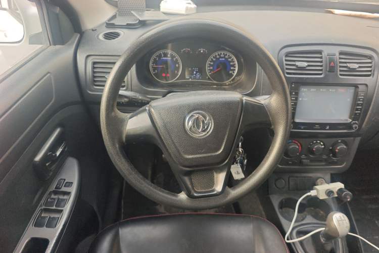 Used Dongfeng Fengon 330 2014 1.5L Manual Standard Edition DK15-02 Steering Wheel