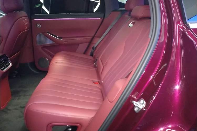 Used Hima AITO M7 2026 Model Range-Extending Ultra All-Wheel Drive 5-Seater Version Left Rear Seat