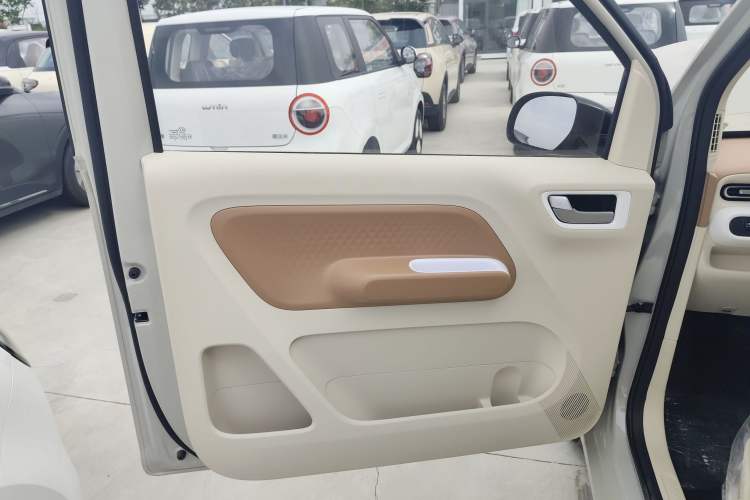 Used Wuling Hongguang MINIEV 2024 3rd Generation 215km Youth Edition