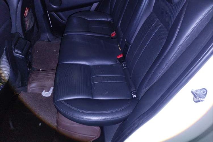 Used Land Rover Discovery Sport 2018 240 PS SE Version Left Rear Seat