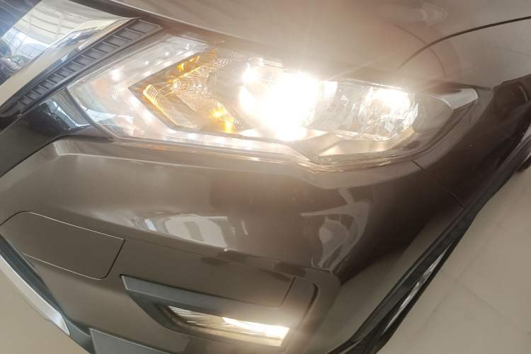 Used Nissan X-Trail 2019 2.0L CVT Smart Connect Comfort Edition 2WD
