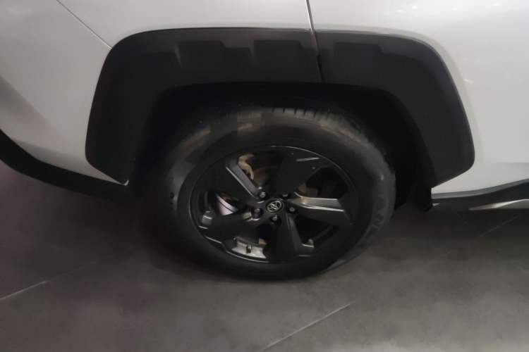 Used Toyota RAV4 2022 2.0L CVT 4x4 Style Plus Edition
