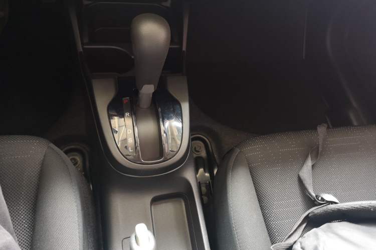 Used Honda Fit 2018 1.5L CVT Comfort Sunroof Version Gear Lever