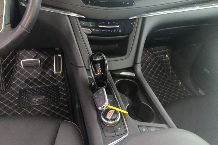 Used Cadillac XT5 2022 2.0T Four-Wheel Drive Luxury Version (Hummingbird Edition)